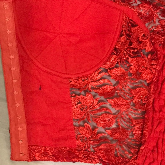 Red sequin bustier - Picture 4 of 9